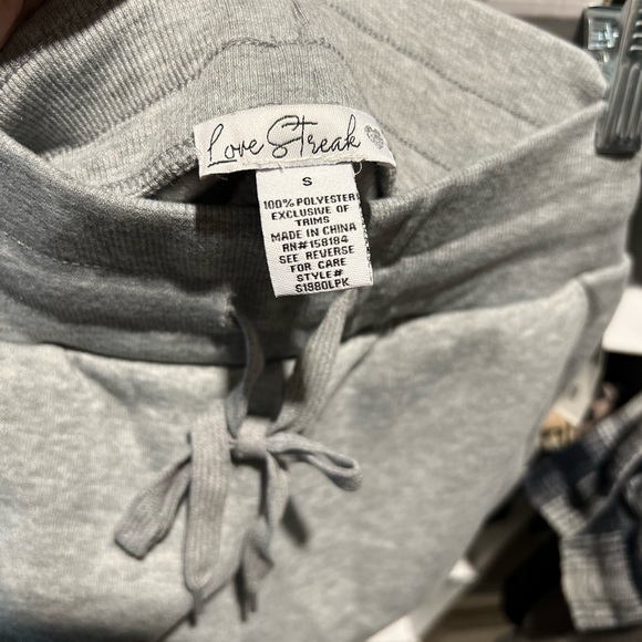 Size small Black & Grey Women’s love streak joggers - Picture 6 of 6